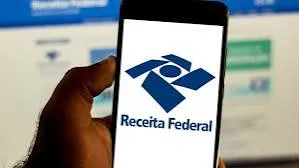 Receita Federal realiza leilão com iPhones a partir de R$ 1,1 mil; veja outros itens e como participar