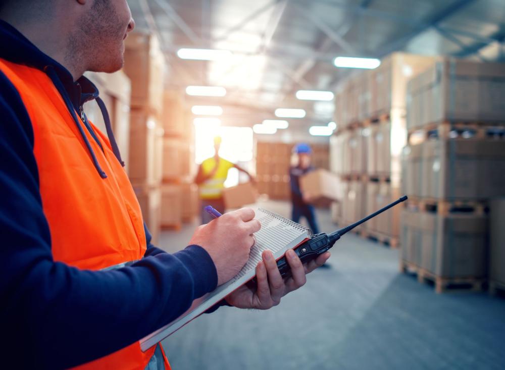 Vaga SESI: R$ 2.555,22 de salário e benefícios para cargo com ensino médio completo / Divulgação 