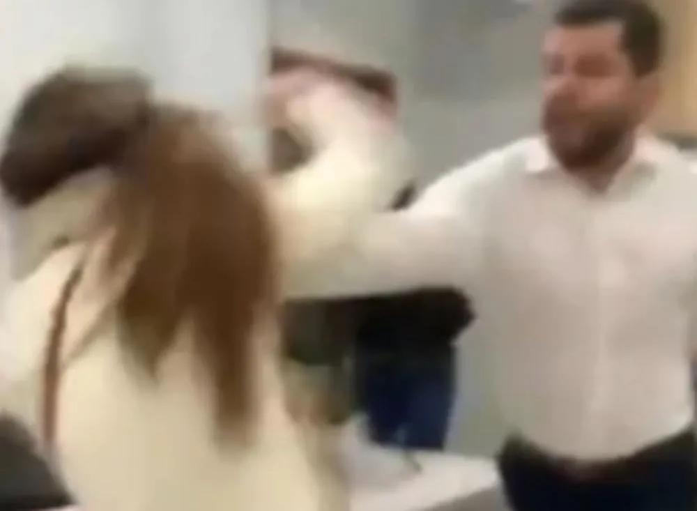 Justiça arquiva processo contra procurador que agrediu chefe e foi diagnosticado com esquizofrenia / Foto: Reprodução