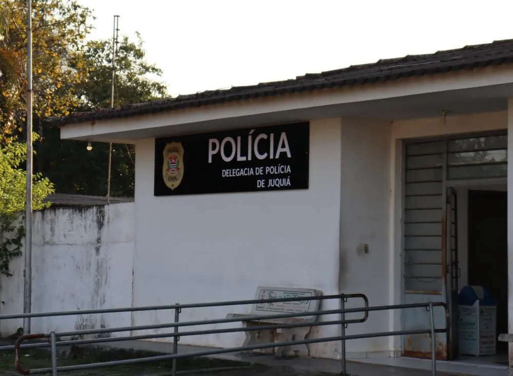 Homem é preso por estuprar e engravidar neta da companheira de 13 anos de idade no Vale do Ribeira 