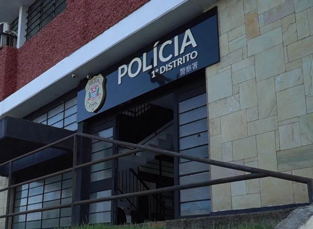 Filho de prefeito é agredido a socos por seguranças ao tentar retornar a pagode no Vale do Ribeira, interior de SP 
