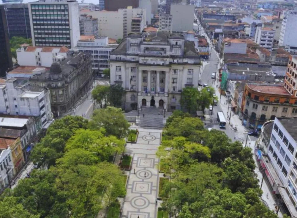 Concurso público da Prefeitura de Santos oferece 61 vagas na área da saúde com salários de até R$ 12,3 mil; inscrições abertas até 25 de agosto / Foto: Divulgação Prefeitura de Santos